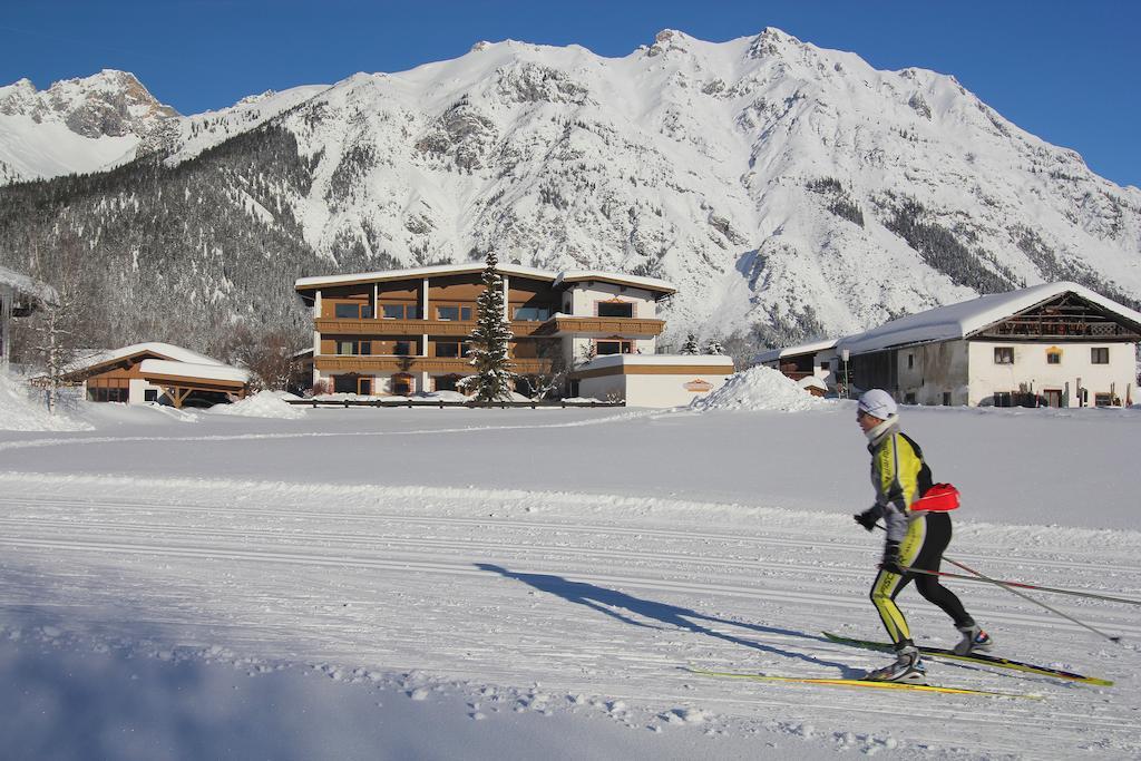 Chalet Cristall Leutasch Exteriör bild